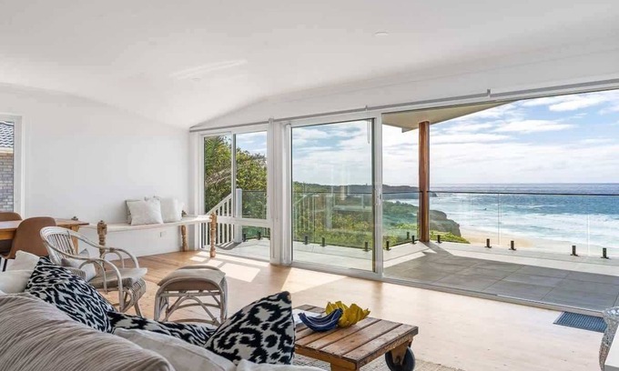 Ulladulla Apartment | Ocean Overlook Summar