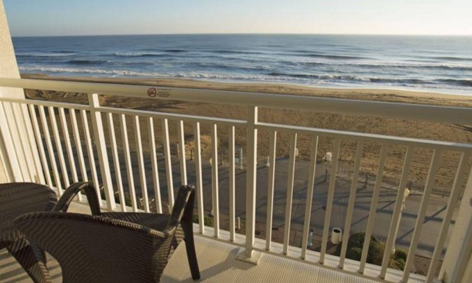 Northeast Virginia Beach Resort | Ocean Sands Resort with a nice Oceanfront Balcony