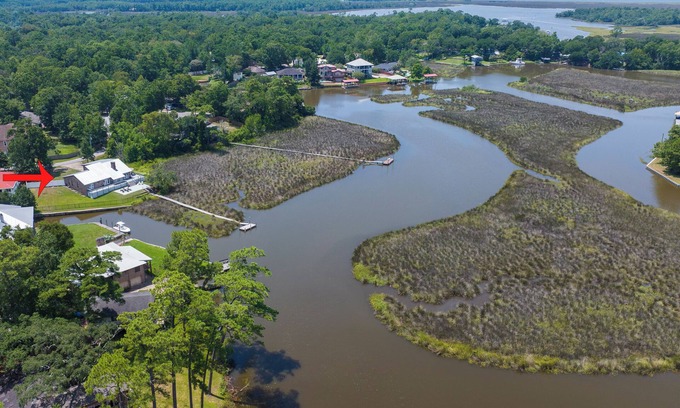 Ocean Springs House | Ocean Springs Waterfront Home with Amazing Views!