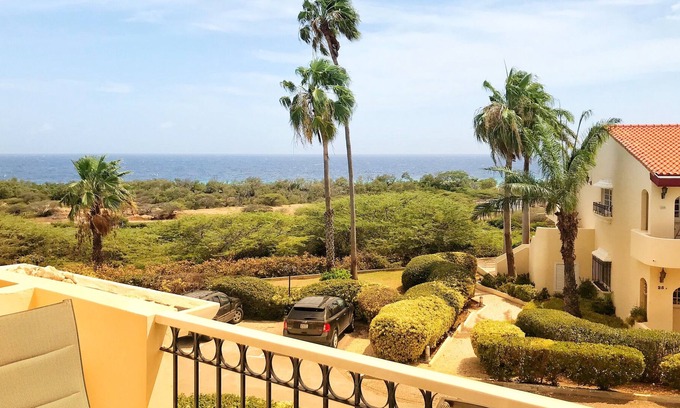 Piscadera Apartment | Ocean view apartment at Royal Palm resort