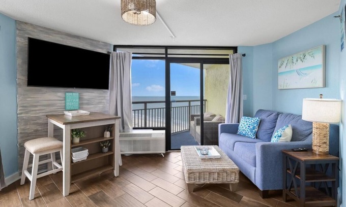 Myrtle Beach Hotel | Ocean View Retreat: Includes Breakfast 14th Flr
