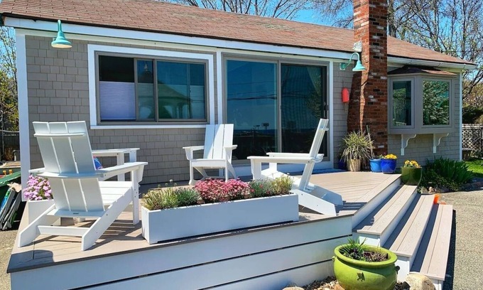 Rockport Cottage | Ocean Views in this Charming 2 bedroom Cottage