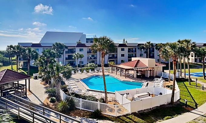 Butler Beach Condo | Ocean Village Club Q37 | Top-floor with Balcony + Pool,