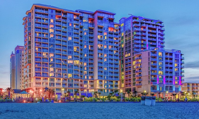 Northeast Virginia Beach Resort | Oceanaire Virginia Beach - STUDIO PARTIAL OCEAN VIEW 2 DOUBLES