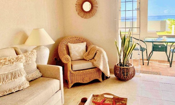 Atlantic Shores Apartment | Oceanfacing One Bedroom Apt