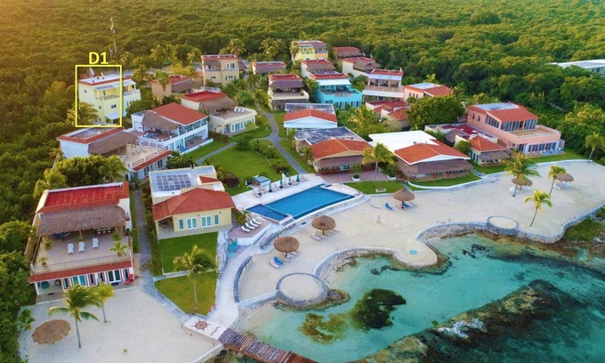 Cozumel House | Oceanfront Beach House, Costa Del Sol D1, Casa Colorado