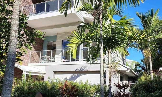 Urangan Apartment | Oceanfront
