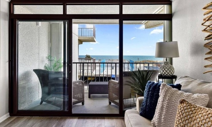 Midtown Ocean City Condo | Oceanfront Condo: Beach, Pool & Balcony Views!