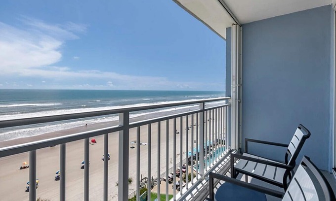 Daytona Beach Shores Condo | OCEANFRONT Daytona Seabreeze 2Bedroom Condo