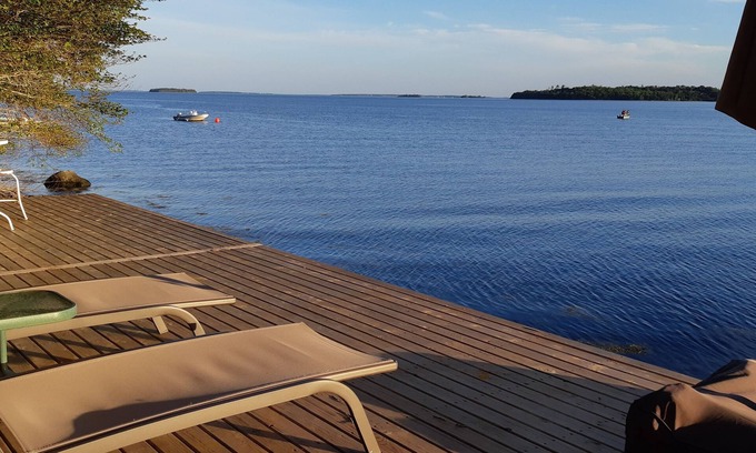 Chester Cottage | Oceanfront Garden Cottage - Gateway to Attractions & Towns. Private Cove Mooring