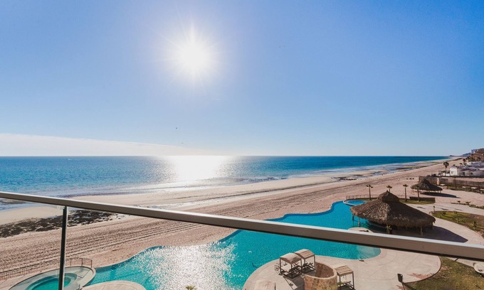 Puerto Penasco Resort | Oceanfront Grandeur: Modern Las Palomas Phase 3 Condo