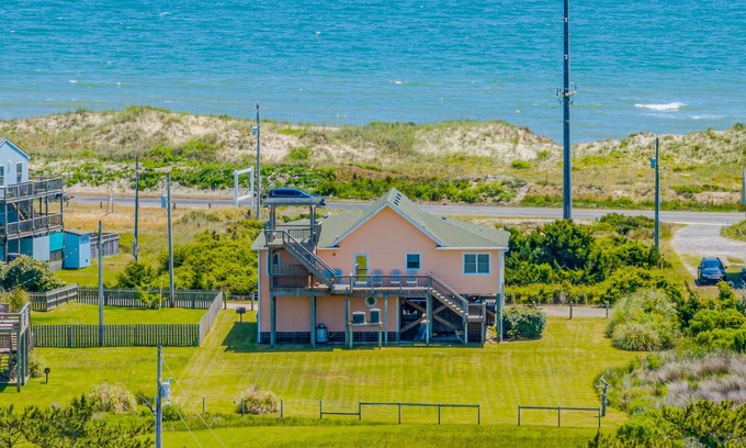Hatteras House | Oceanfront House w/Private W/D/Central AC/Ocean Views/Free WiFi/Private Hot Tub