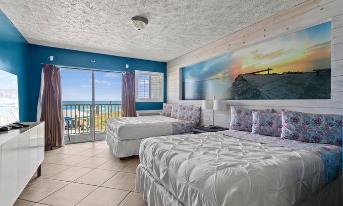 Fort Pierce Hotel | Oceanfront Inn