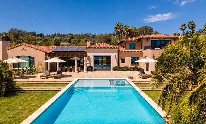 Santa Barbara Villa | Oceanfront Island View Gated Santa Barbara Villa