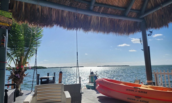 Key Largo Cottage | Oceanfront Paradise w/Amazing View! Kayaks & BBQ