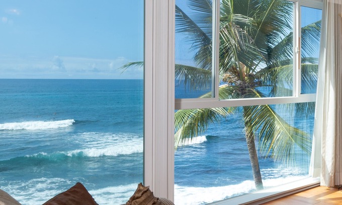 Kailua-Kona Condo | Oceanfront Penthouse, As Close As You Can Stay To Ocean, Stunning Views, A/C!