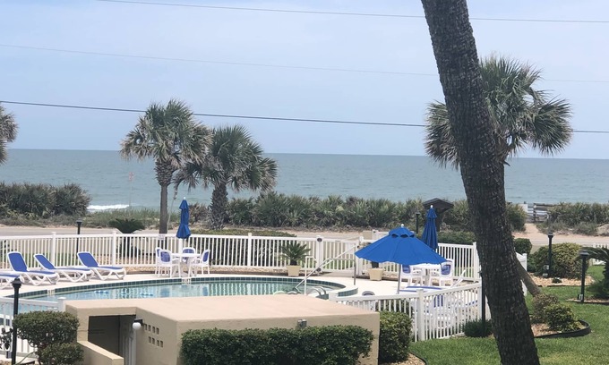 Breakers Condo | Oceanfront, pool, steps to quiet beach, nicely fully furnished