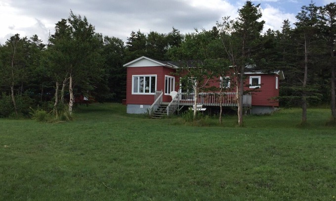 York Harbour Cottage | Oceanfront Private Cottage - York Harbour - Near Corner Brook