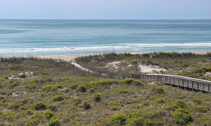Wrightsville Beach Condo | Oceanfront Spectacular Top FLR 3BDR/3BR Wrightsville Dunes Condo Sleeps 6 adults