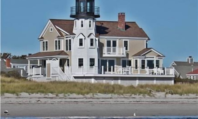 West Yarmouth House | Oceanfront Sandy Beach In West Yarmouth Cape Cod