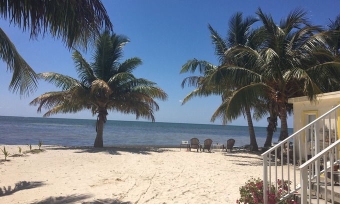 Marathon Apartment | Oceanfront Sandy Beach Vacation Rental Unit 1