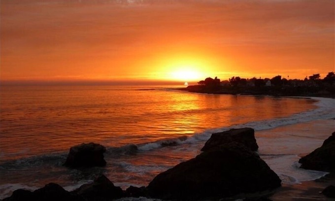 Westside Santa Cruz House | Oceanfront Santa Cruz - Pet Friendly!