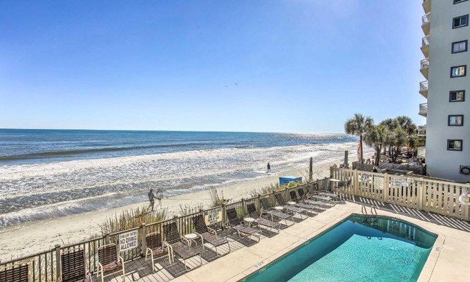 Garden City Apartment | Oceanfront Vacation Rental in Murrells Inlet!