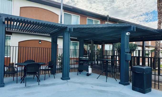 El Centro Hotel | Ocotillo Inn