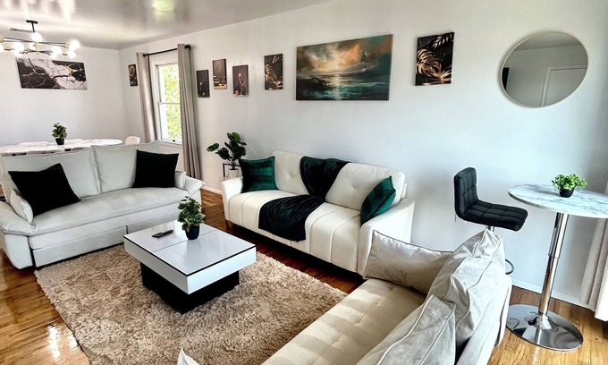 Ironbound District Apartment | October Discount 100 Dollars Off! NYC, JFK, EWR, Newark, Times Square