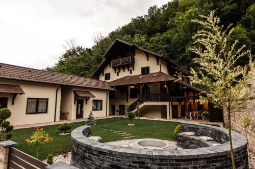 Sugag House | Odaia Vanatorului Transalpina