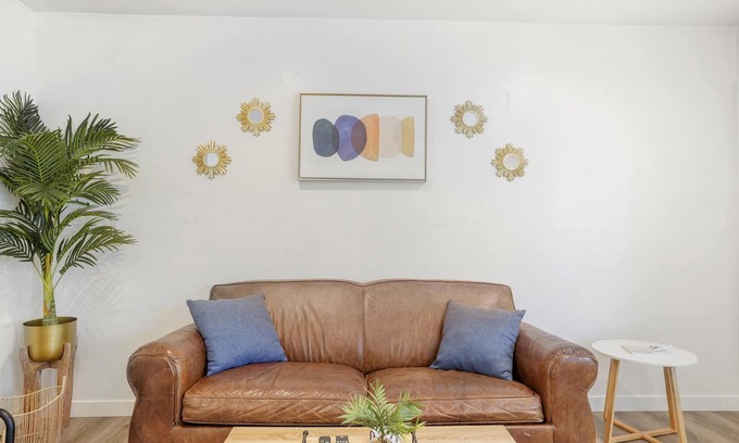 South Park House | ❤️of South Park, Free Parking/Laundry, Fam Friendly!