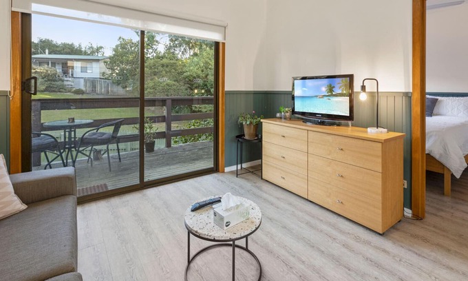 Metung Cottage | Offers the perfect blend of comfort and seclusion