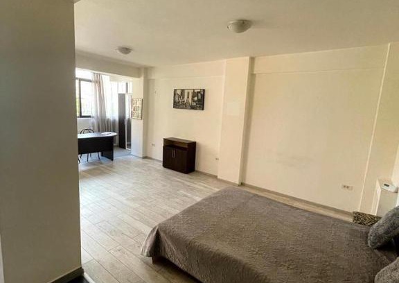 Chiajna Apartment | Office Studio MR