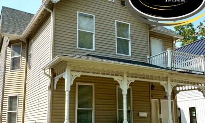Detroit - Shoreway House | Ohio City,Near Downtown, Rock Hall,Stadiums, Shops