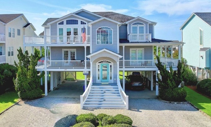 Ocean Isle Beach House | OIB Views! Easy beach access, linens included, double backyard, community pool.