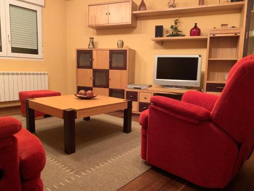 Sarria Apartment | Oktheway San Eufrasio