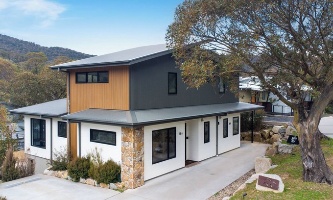 Crackenback Ski Chalet | OLA Chalet - Lake Crackenback Resort and Spa