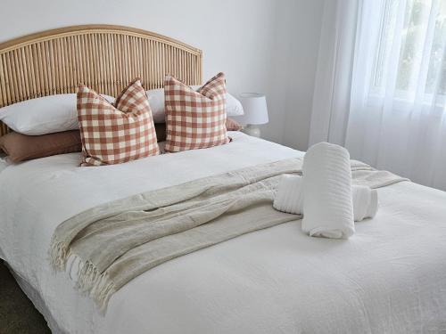 Anna Bay Villa | Olas Villa 4 - Plunge Pool & Walk to Beach