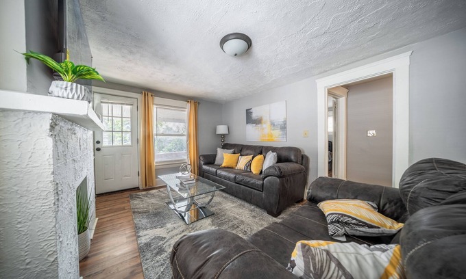 Old Brooklyn Apartment | Old Brooklyn Pearl