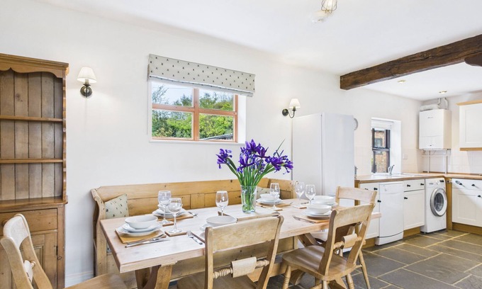 Ryde House | Old Byre, Little Upton Farm