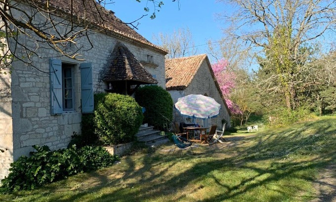 Lascabanes House | Old character farm on the way to Santiago de Compostela