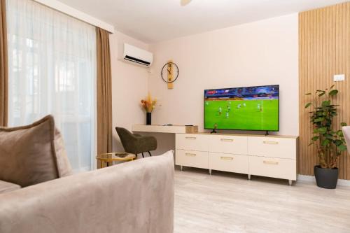 Bucharest City-Centre Apartment | Old City Home For Your Memories