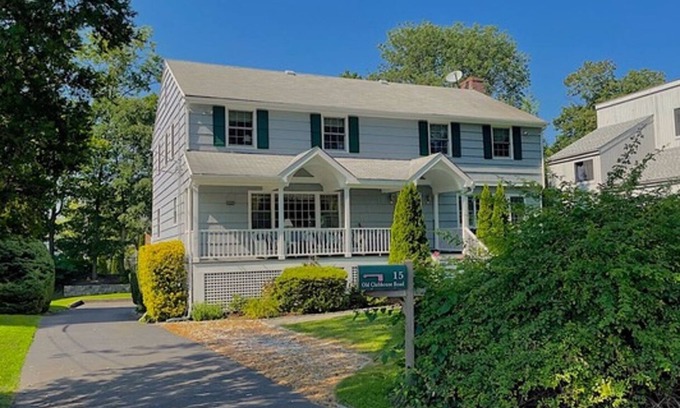Old Greenwich House | Old Greenwich Gem