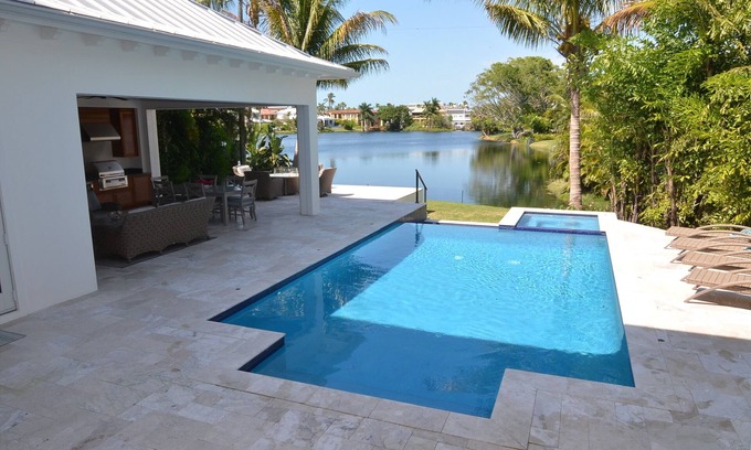 Old Naples House | Old Naples Lakefront Home - Easy walk to beach, 5th Ave/3rd St shopping & dining