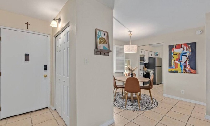 South Scottsdale Apartment | Old Town Maya Condo w/Pool & Spa