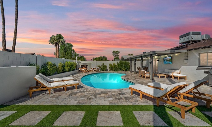 South Scottsdale Villa | Old Town Pool Retreat Heated Pool Cabana Games