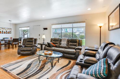 South Scottsdale Apartment | Old Town Scottsdale Retreat with Pool Access!