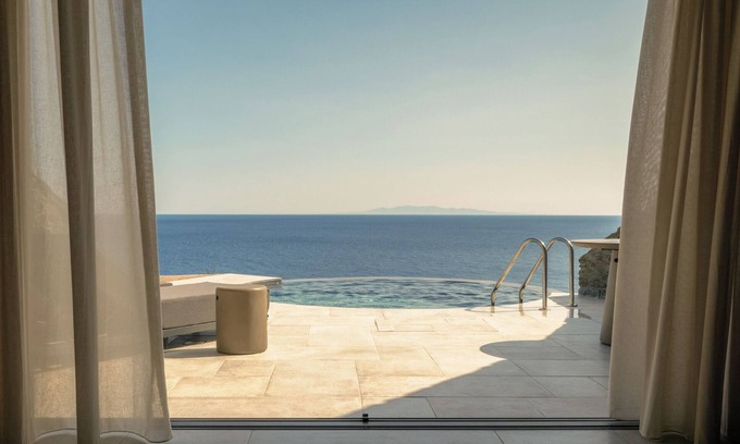 Syros Hotel | Olen Syros