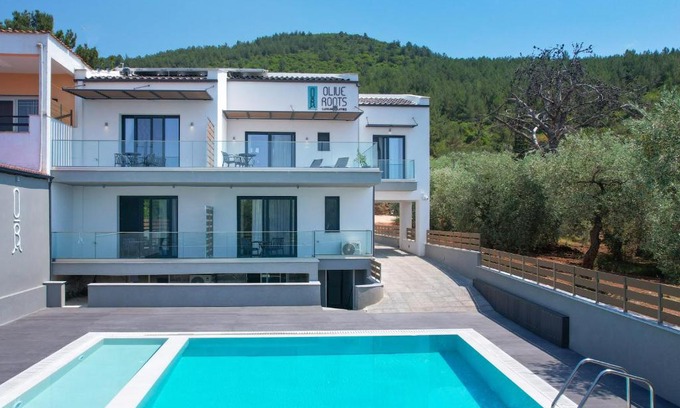 Skala Rachoniou Hotel | Olive Roots