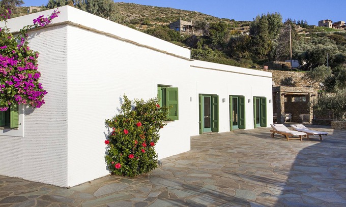 Batsi Villa | Olive Tree House -Comfortable living, breathtaking sea views, bbq and garden